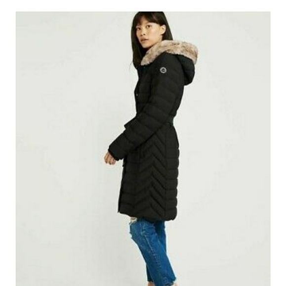 Abercrombie - Picture 2 of 2